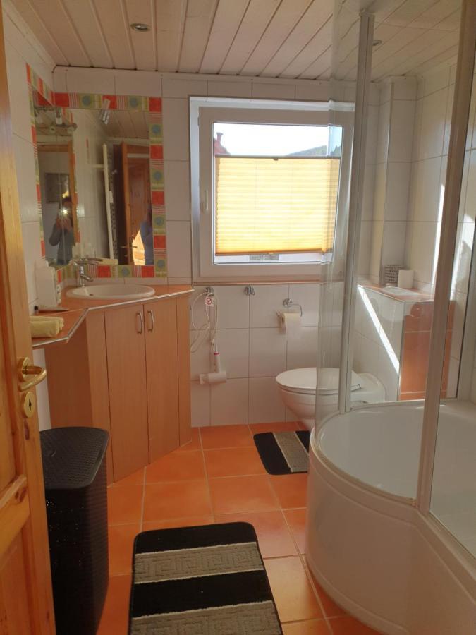 Hotel, Ferienwohnung, Zimmer Bad Driburg Εξωτερικό φωτογραφία